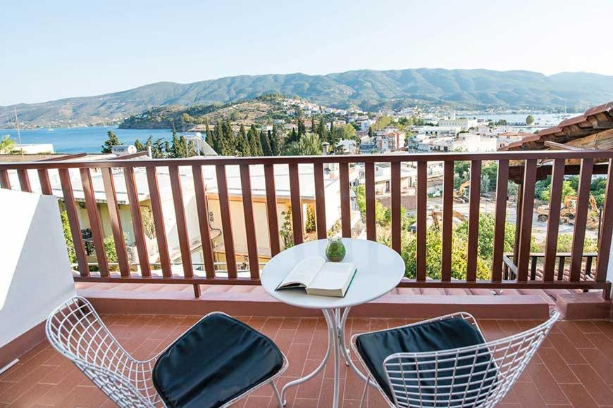 Sophie'S Apartment 1&2 Poros Town Luaran gambar